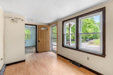 447 Stevens St, North Andover, MA 01845 - photo 3