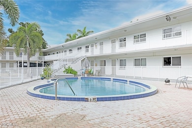 2590 1st St unit 105, Fort Myers, FL 33901 - photo 2