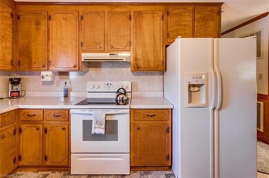 2742 Old Cox Rd, Asheboro, NC 27205 - photo 4