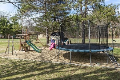 256 Bolton Rd, Lancaster, MA 01523 - photo 4