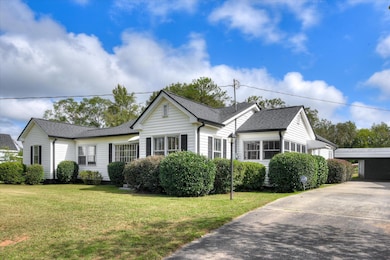 509 Augusta Rd, Edgefield, SC 29824 - photo 2