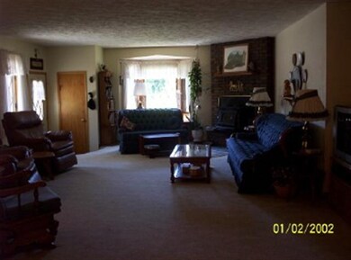 2811 Reigan Rd, North Platte, NE 69101 - photo 2