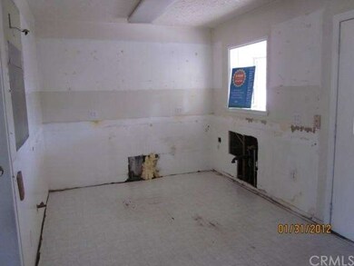 14589 Rosemary Dr, Fontana, CA 92335 - photo 2