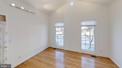 8509 Capo Ct, Vienna, VA 22182 - photo 6