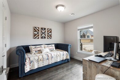 Office or 4th Bedroom with Closet