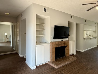 1922 Augusta Dr unit 1/16, Houston, TX 77057 - photo 2