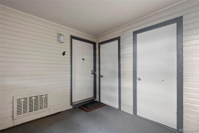 Garden level front Entry, large storage closet rig
