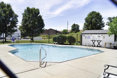 683 Milcrest Dr unit 683, Marysville, OH 43040 - photo 4