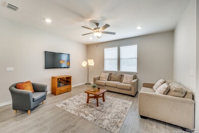 128 Roaming Rock Trail unit 103, San Marcos, TX 78666 - photo 6