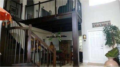 10754 NW 70th St, Doral, FL 33178 - photo 6