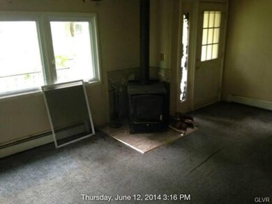 4569 Lower Three Mile Ln, Walnutport Borough, PA 18088 - photo 5