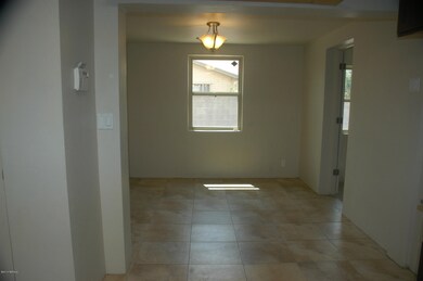 Kitchen/Dining area