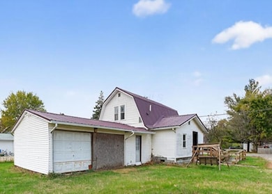 26054 Locust Grove Rd, New Holland, OH 43145 - photo 2