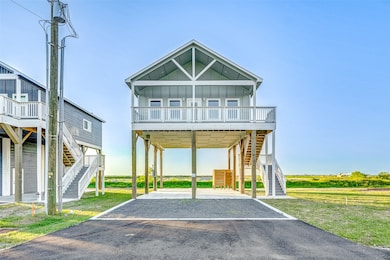 1077 Sunset Cir W, Crystal Beach, TX 77650 - photo 2