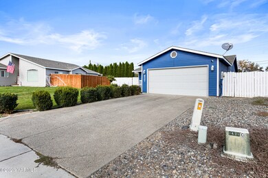 6507Crestfield_01