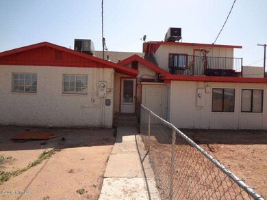 Casa Grande 3 Unit Backyard