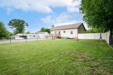 928 Horse Mountain Rd, Shelbyville, TN 37160 - photo 7