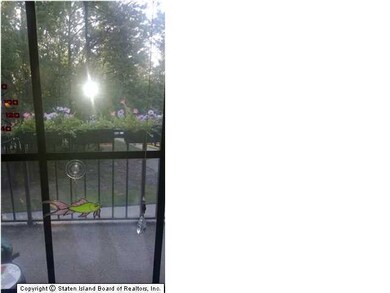 Foxwood Square unit 7, Staten Island, NY 10314 - photo 5