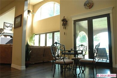 Area perfect for eating breakfast while looking ov