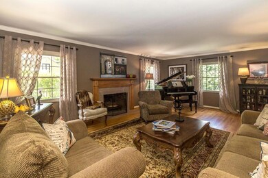 378 S Roosevelt Ave 003