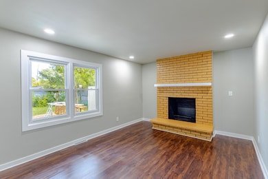 8014 S 13th St, Oak Creek, WI 53154 - photo 7