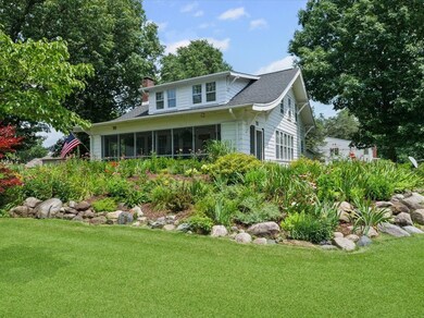 711 N Main St, Tuscola, IL 61953 - photo 3