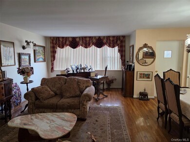 463 Summit Ave unit 2F, Cedarhurst, NY 11516 - photo 5
