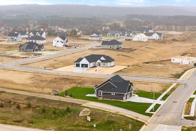 416 Sandstone Dr, Slinger, WI 53086 - photo 2