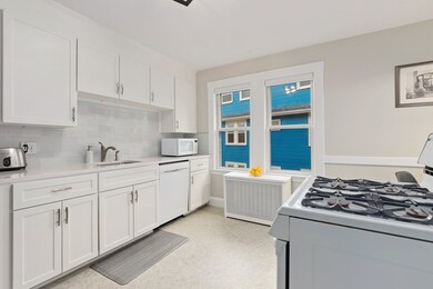 54 Edgecliff Rd unit 2, Watertown, MA 02472 - photo 7