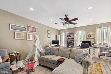 42793 Shaler St, Chantilly, VA 20152 - photo 5