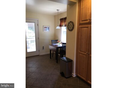 65 Edgewood Rd, Broomall, PA 19008 - photo 4