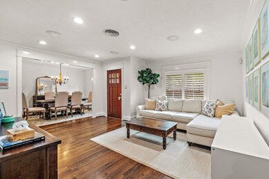 1749 Woodcrest Dr, Houston, TX 77018 - photo 7