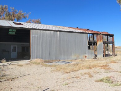 5301 39th St W, Rosamond, CA 93560 - photo 6