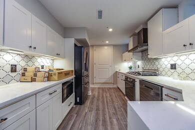 222 Roslindale Ave unit 1, Roslindale, MA 02131 - photo 3