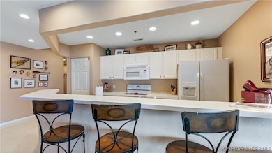 92 Emerald Bay Dr unit 3D, Lake Ozark, MO 65049 - photo 6