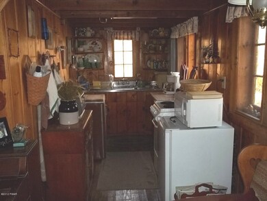 105 Jewel Rd, Dingmans Ferry, PA 18328 - photo 4