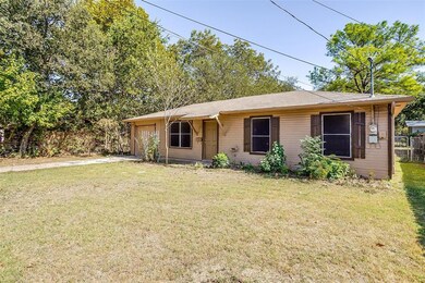 707 W Lone Star Ave, Cleburne, TX 76033 - photo 3