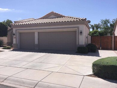 3 Car Garage & RV Gate