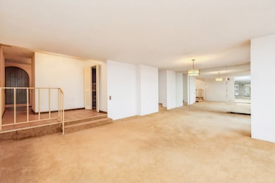 5471 S Hyde Park Blvd unit 16AB, Chicago, IL 60615 - photo 5