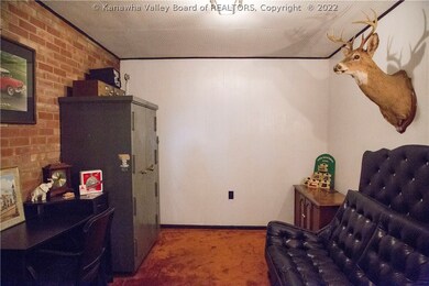 2901 Gillespie Dr, Dunbar, WV 25064 - photo 6