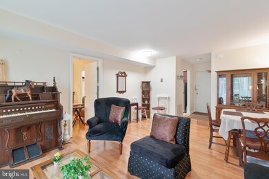 21 Canterbury Square unit 102, Alexandria, VA 22304 - photo 4