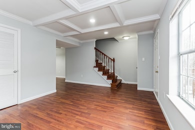 9491 Linden Leaf Ct unit 5, Fairfax, VA 22031 - photo 3