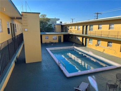 1975 NE 135th St unit 3R, North Miami, FL 33181 - photo 5