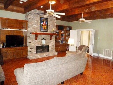 Den/Family/Great Room.