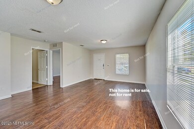 4384 Melissa Ct W, Jacksonville, FL 32210 - photo 4