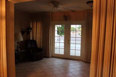 snead lanai