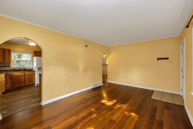 1508 E 30th St, Des Moines, IA 50317 - photo 4