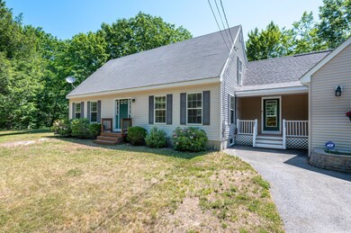12 Scottland Rd Windham ME-large-003-034