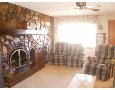 8 Flanders St, Johnston, RI 02919 - photo 3