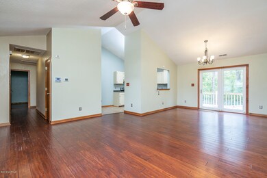 141 Settlers Cir, Jacksonville, NC 28546 - photo 2